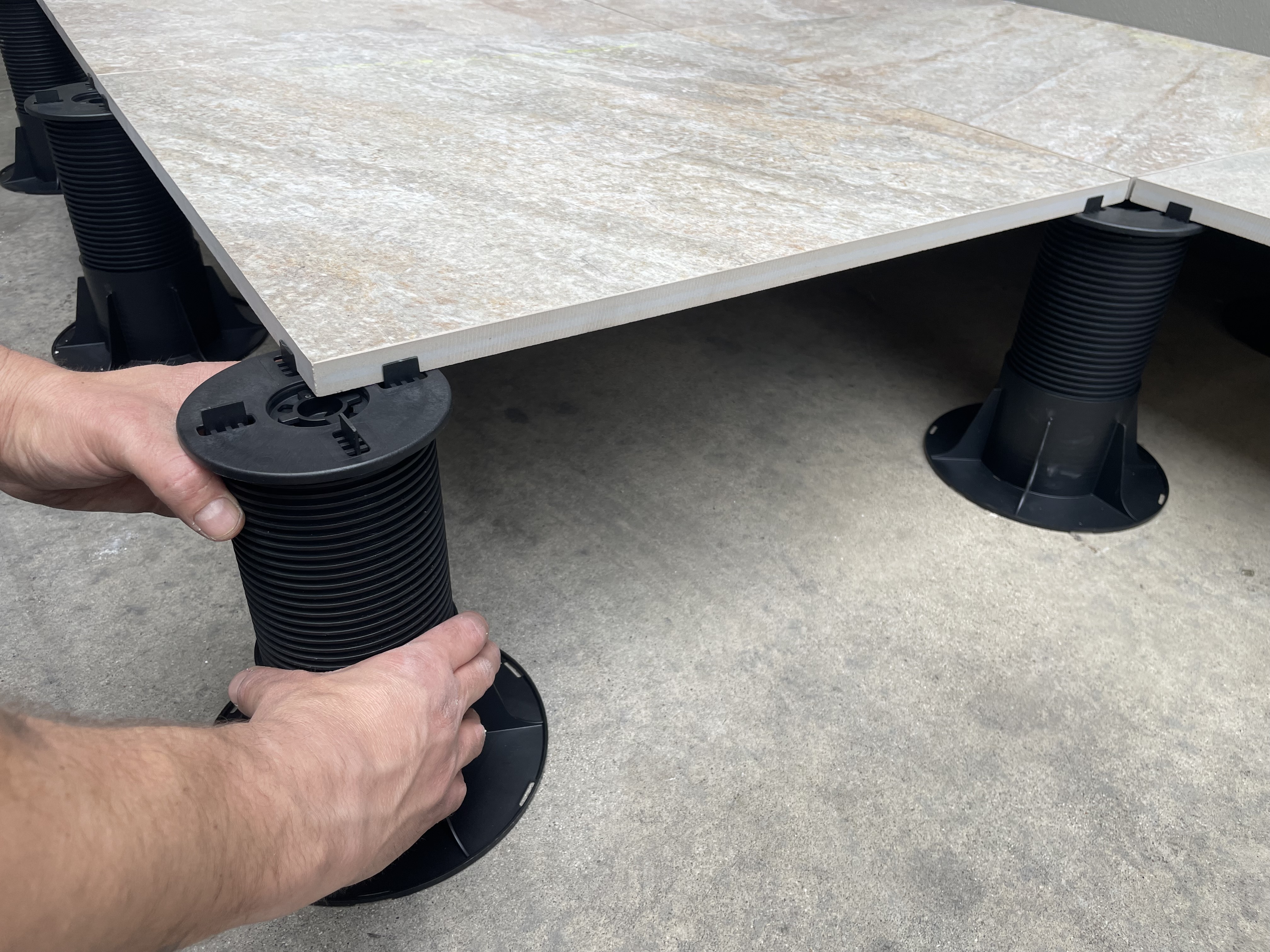 Supporti per pavimenti sopraelevati